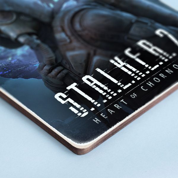 Постер "S.T.A.L.K.E.R. 2: Серце Чорнобиля. Артовий Сталкер на синьому фоні. Вертикальний" pvw0082 фото