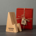 Дерев'яна підставка для телефону WoodPosters у подарунковій упаковці